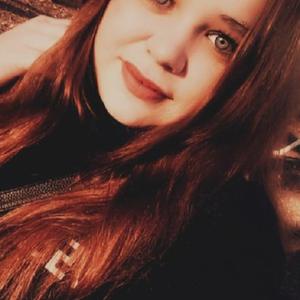 Девушки в Вольске: Ирина, 24 - ищет парня из Вольска