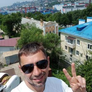 Парни в Владивостоке: Олег, 40 - ищет девушку из Владивостока
