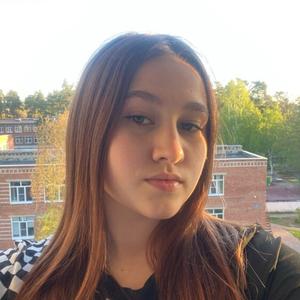 Девушки в Котовске: Ксения, 18 - ищет парня из Котовска