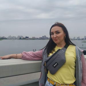 Девушки в Казани (Татарстан): Наиля, 38 - ищет парня из Казани (Татарстан)