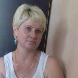 Девушки в Магнитогорске: Таня, 45 - ищет парня из Магнитогорска