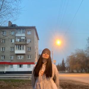 Девушки в Новосибирске: Ирина, 26 - ищет парня из Новосибирска