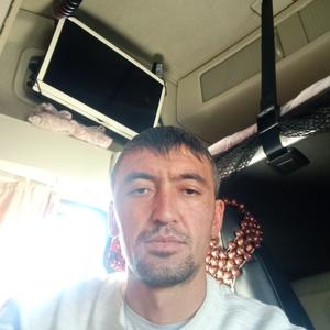 Парни в Якутске: Мохирбек, 34 - ищет девушку из Якутска