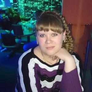 Девушки в Рубцовске: Оксана, 35 - ищет парня из Рубцовска