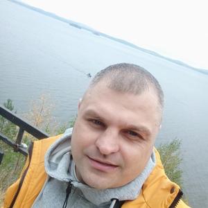 Парни в Добрянке (Пермский край): Владимир Серик, 34 - ищет девушку из Добрянки (Пермский край)