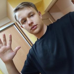 Парни в Минске (Беларусь): Евгений, 18 - ищет девушку из Минска (Беларусь)