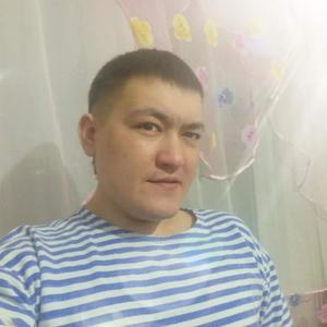 Парни в Сургуте (Ханты-Мансийский АО): Айрат, 34 - ищет девушку из Сургута (Ханты-Мансийский АО)