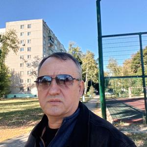 Виктор, 56 лет, Астрахань