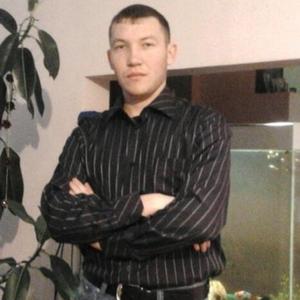 Давиров , 32 года, Междуреченск