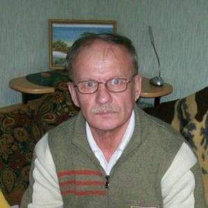 Олег, 58 лет, Когалым