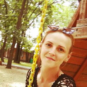 Девушки в Ульяновске: Елена, 30 - ищет парня из Ульяновска