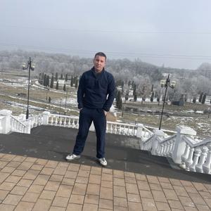 Парни в Моздоке (Северная Осетия): Вадим, 25 - ищет девушку из Моздока (Северная Осетия)