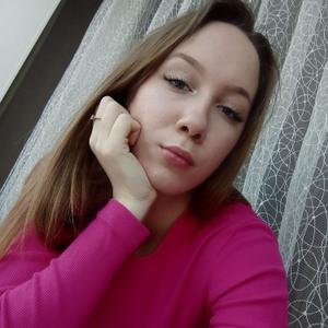 Девушки в Омске: Anastasija, 18 - ищет парня из Омска