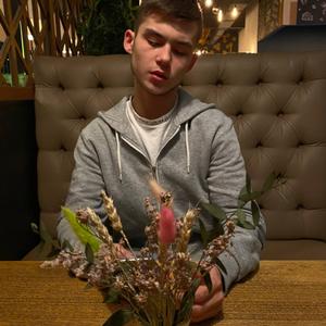 Олег, 21 год, Уфа