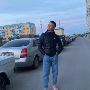 Парни в Новосибирске: Алексей, 24 - ищет девушку из Новосибирска