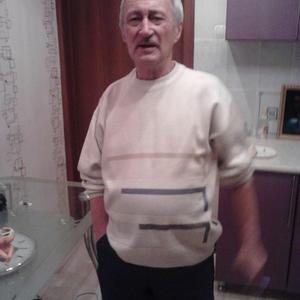 Юрий, 77 лет, Барнаул