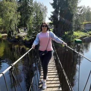 Девушки в Приозерске: Светлана, 50 - ищет парня из Приозерска