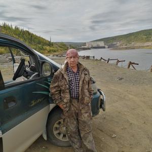 Олег, 58 лет, Усть-Илимск