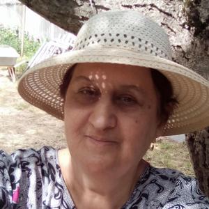 Девушки в Таганроге: Татьяна, 70 - ищет парня из Таганрога
