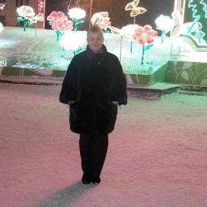 Девушки в Североморске: Эмма, 67 - ищет парня из Североморска